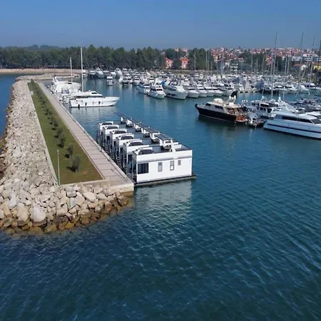 Botel Dream Houseboat With A Whirlpool On The Water